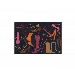 Shoes 42x64 cm